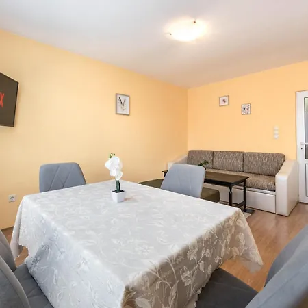 Edelweiss With Free Garage * Varna